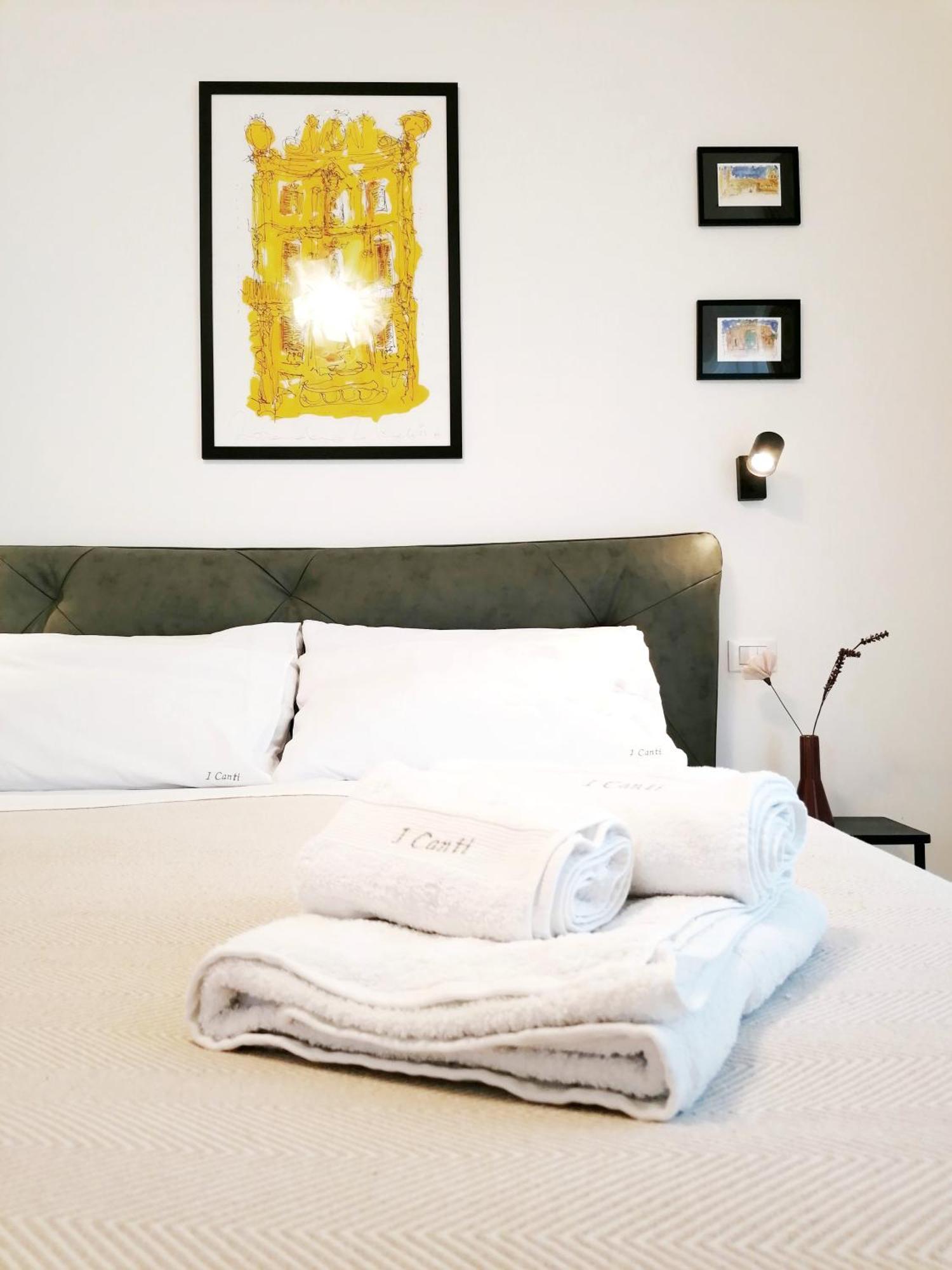 I Canti Comfort Rooms Palermo Eksteriør bilde
